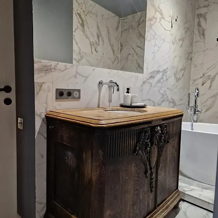 Apartment Riverside Retreat On Parkowa *