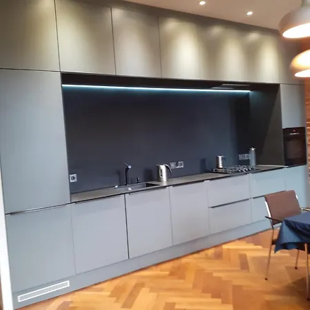Riverside Retreat On Parkowa Апартаменти Вроцлав