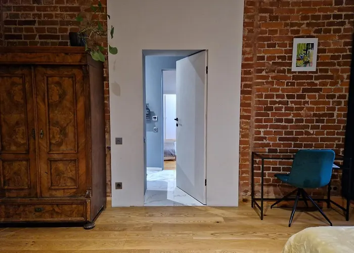 Riverside Retreat On Parkowa Apartman *